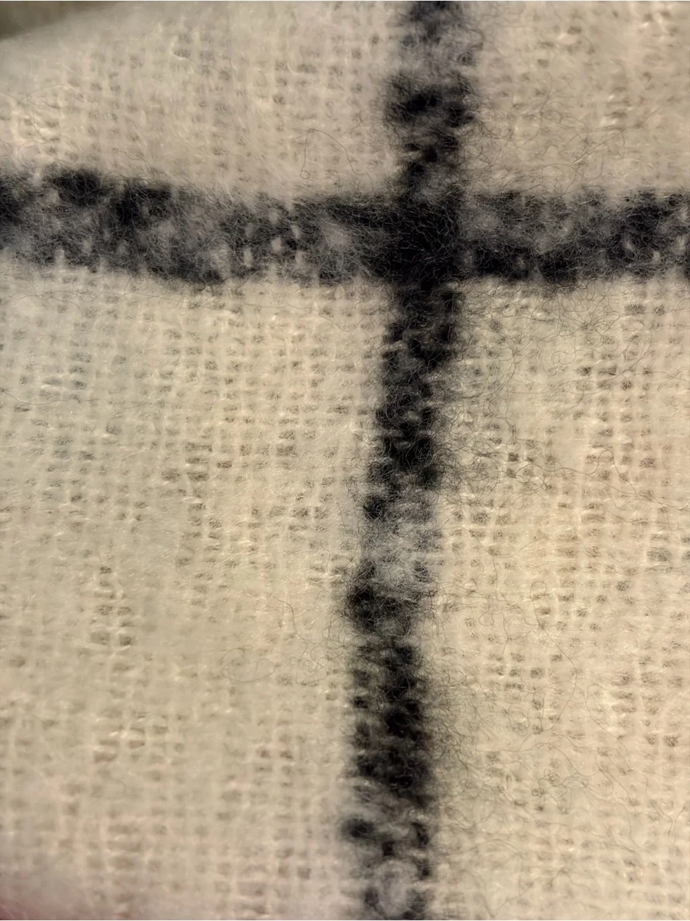 Ralph Lauren Cozy Ivory Windowpane Fringe Shawl